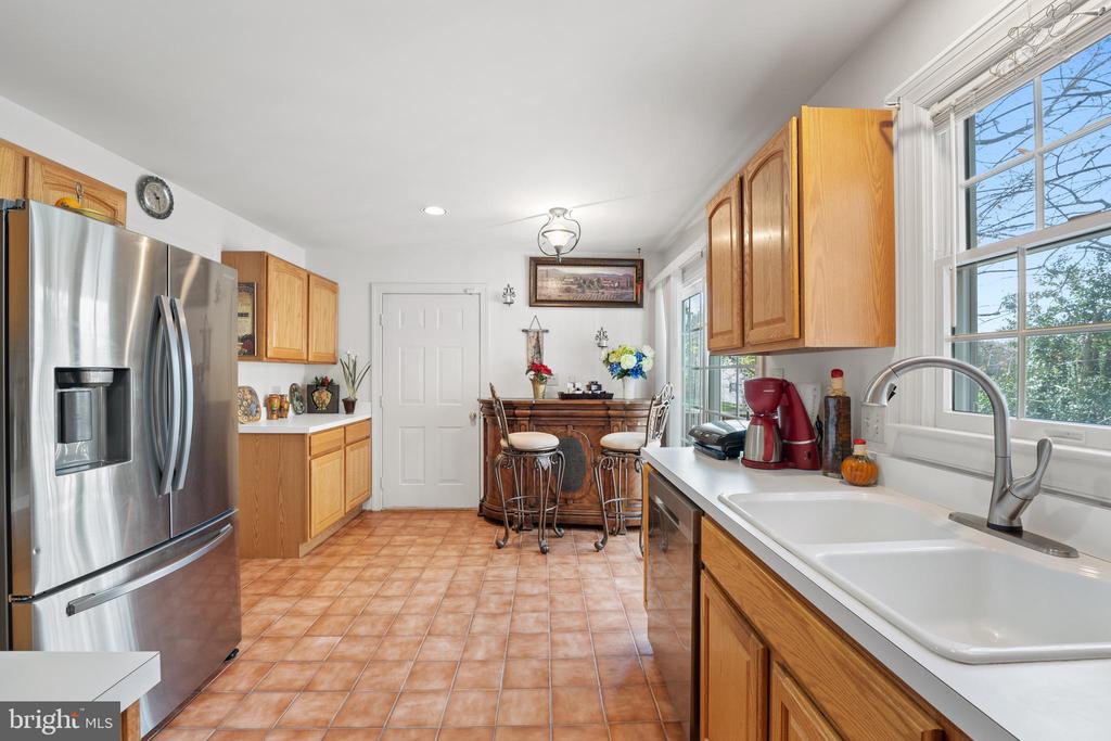 2 SEQUOIA LANE