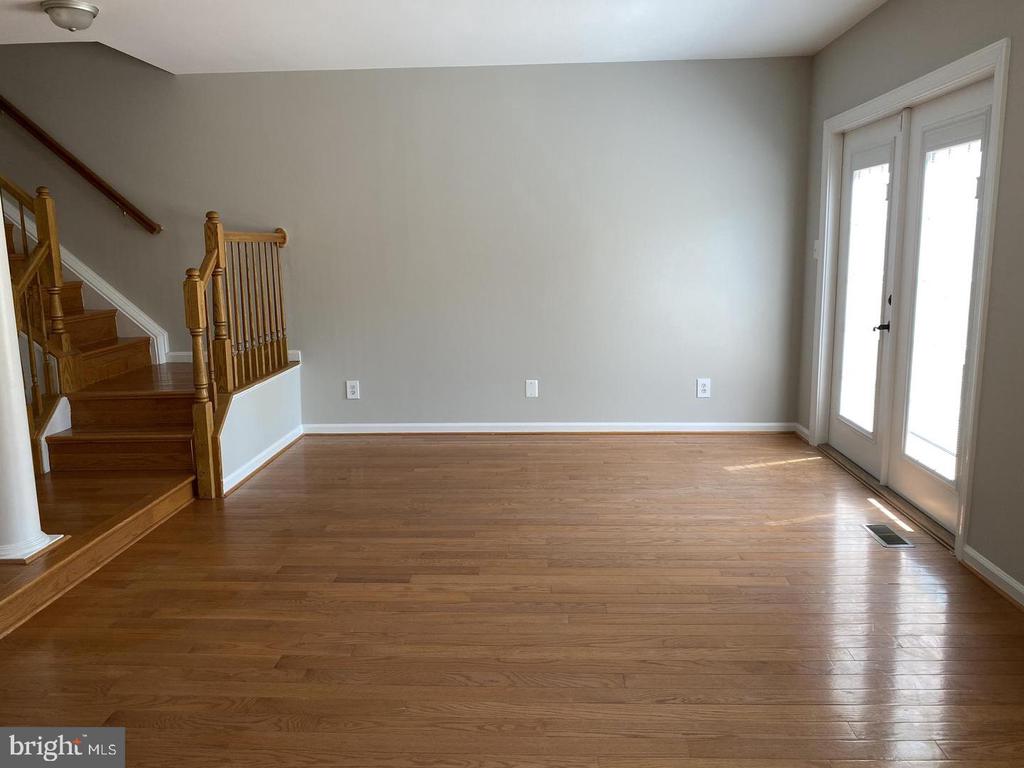 601 STAFFORD GLEN COURT