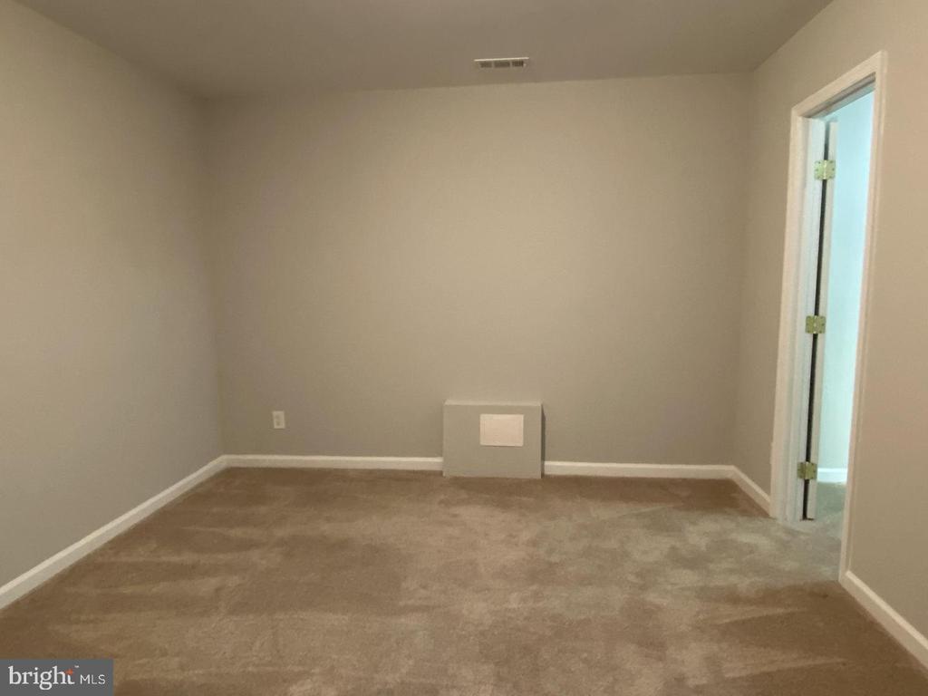 601 STAFFORD GLEN COURT