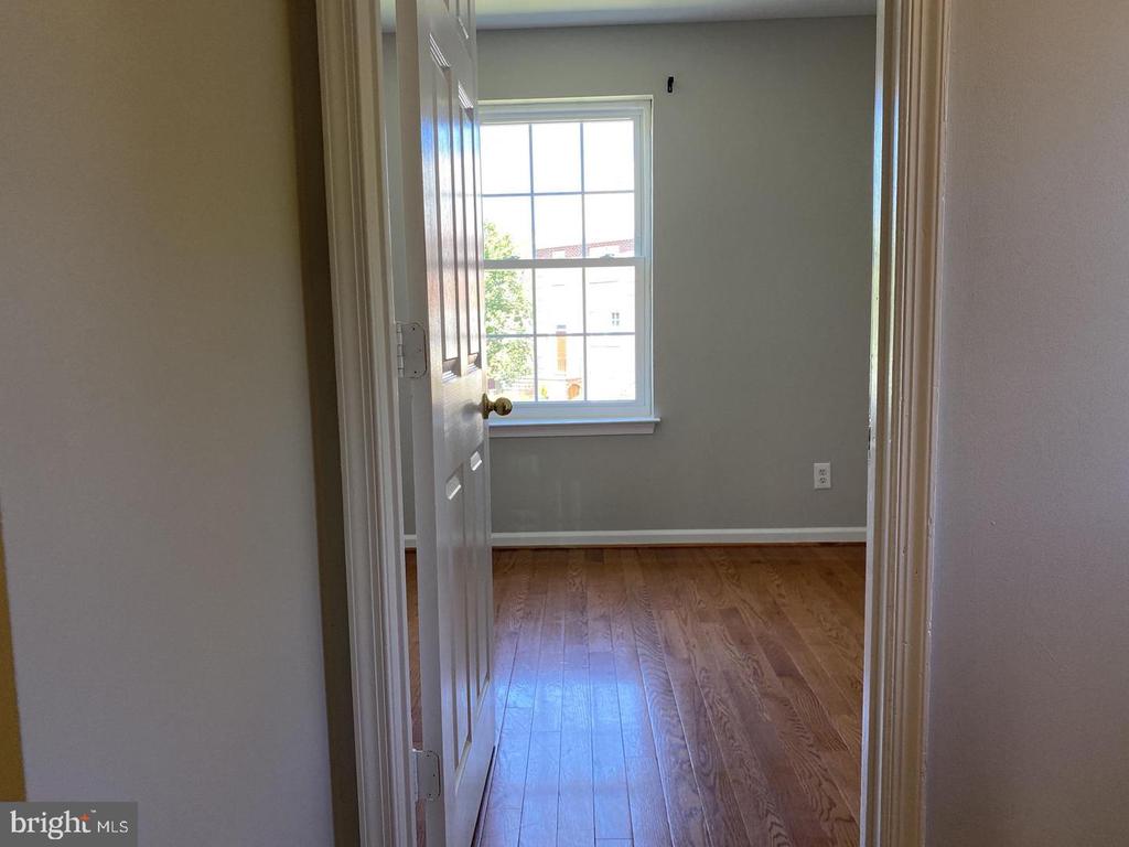 601 STAFFORD GLEN COURT