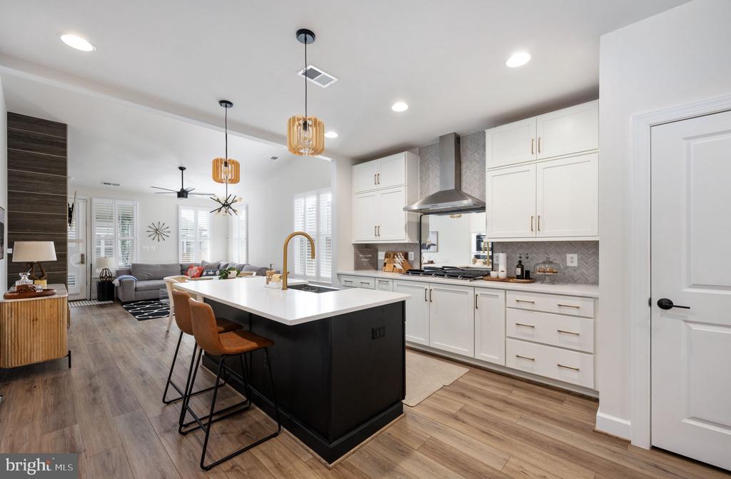 115 SMOKEBUSH DRIVE
