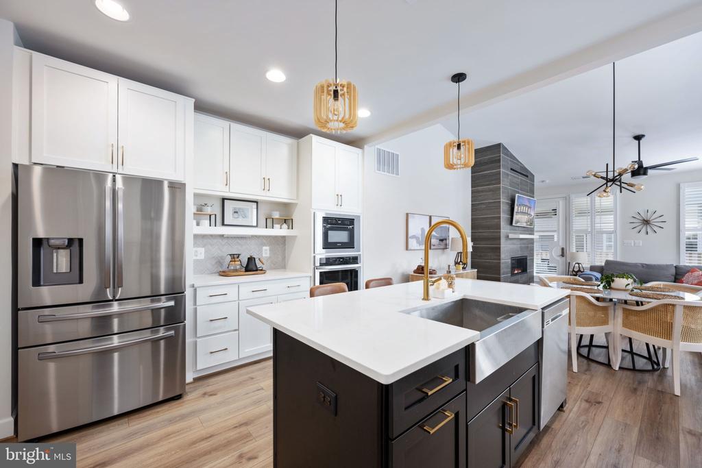 115 SMOKEBUSH DRIVE