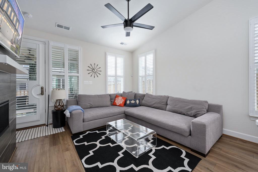 115 SMOKEBUSH DRIVE
