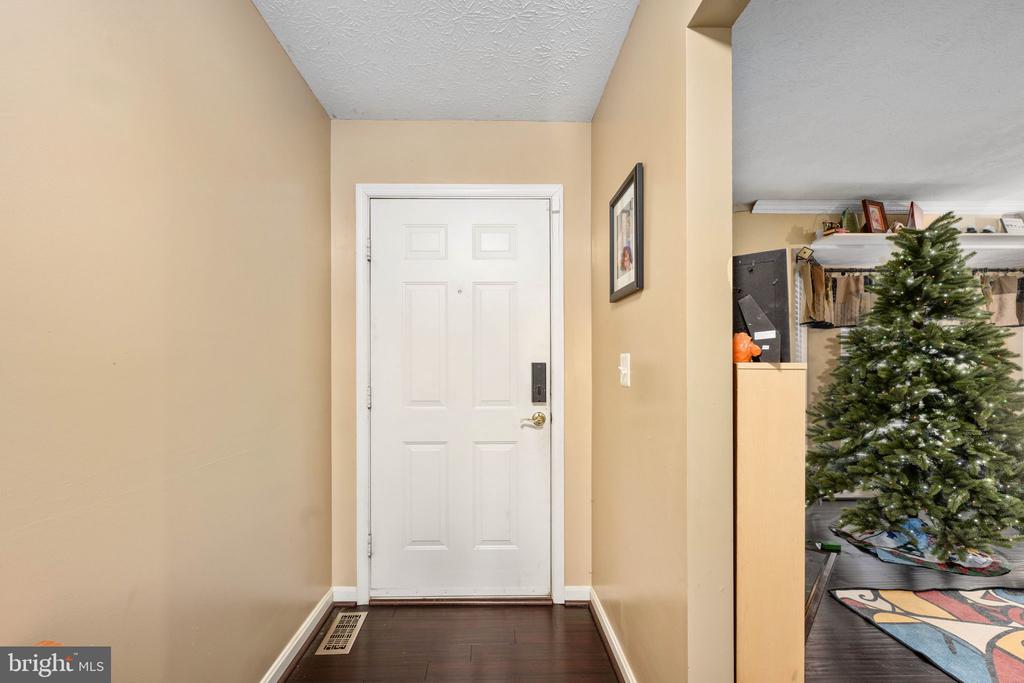 121 HARTWOOD MEADOWS DRIVE