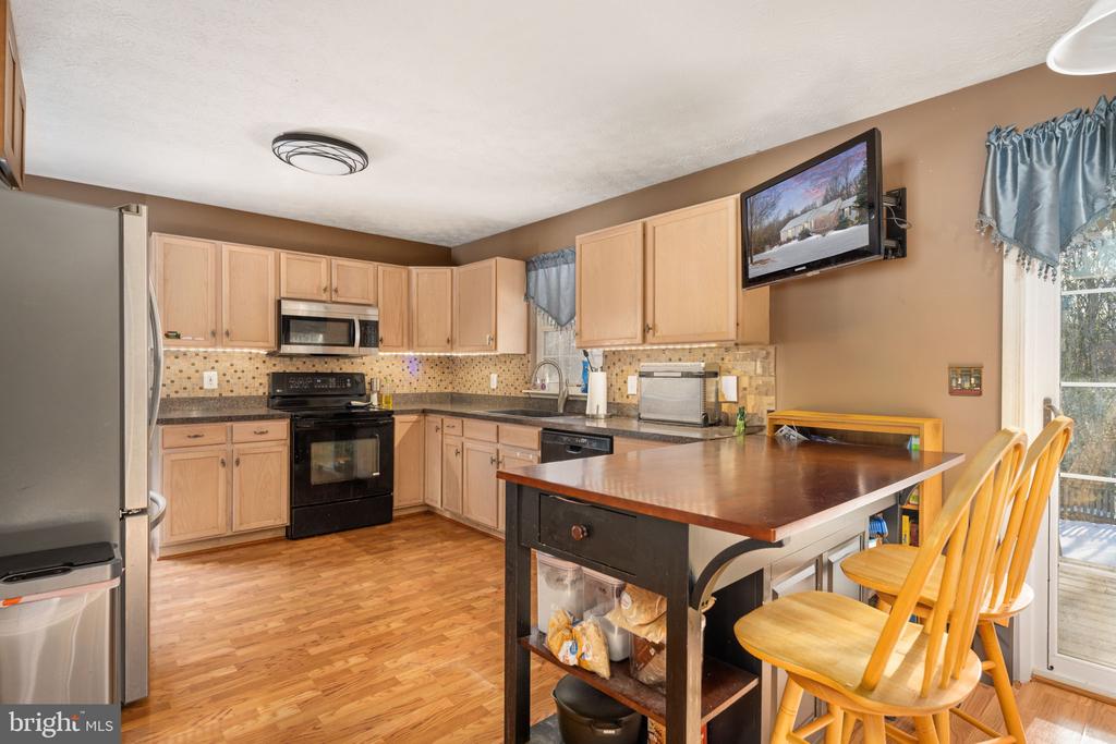 121 HARTWOOD MEADOWS DRIVE