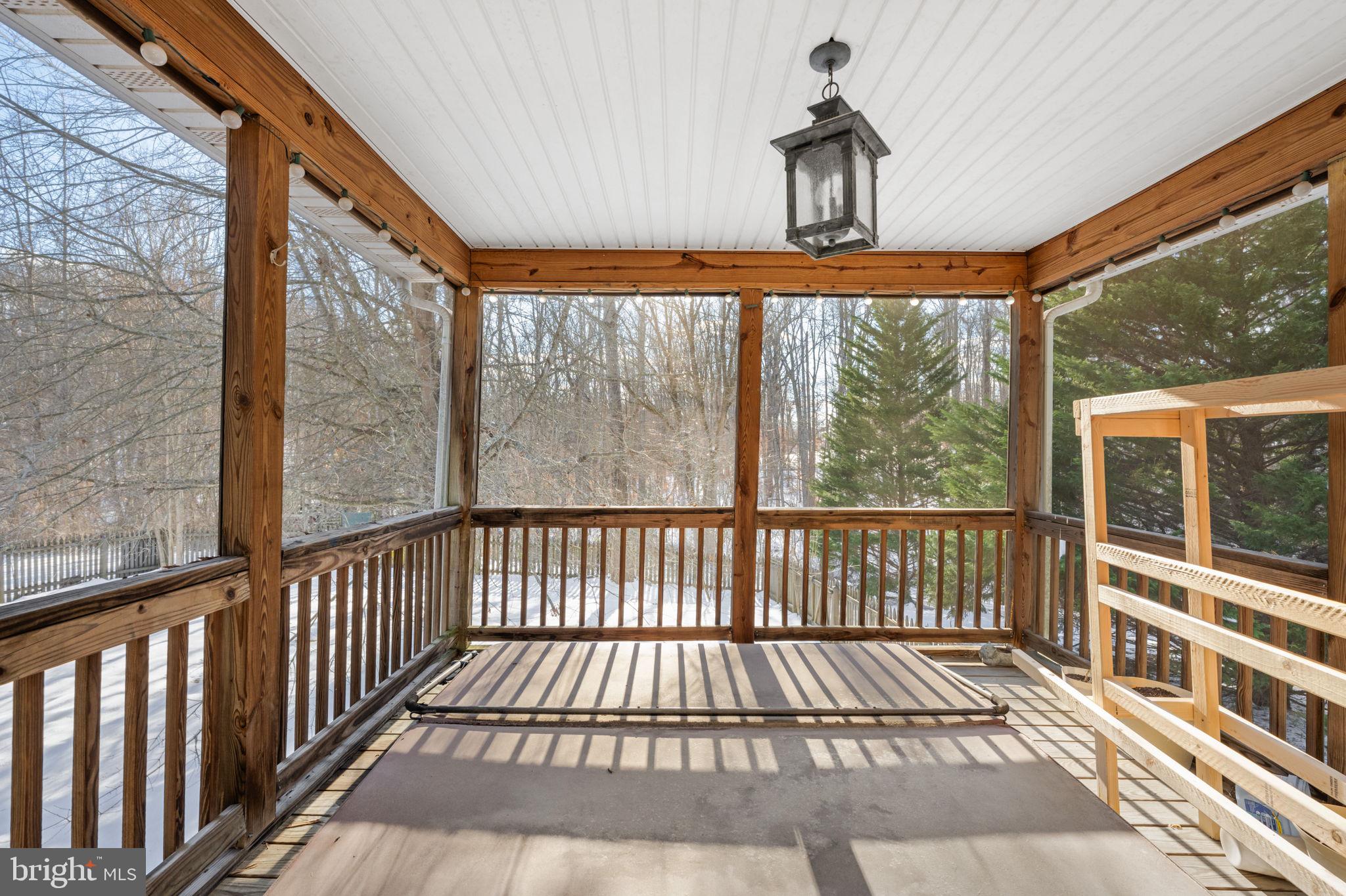 121 HARTWOOD MEADOWS DRIVE