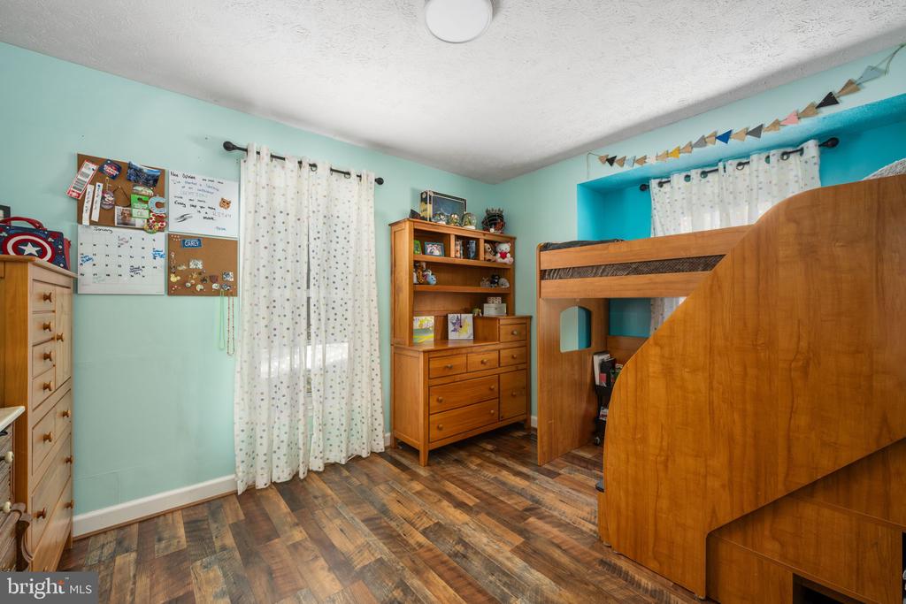 121 HARTWOOD MEADOWS DRIVE