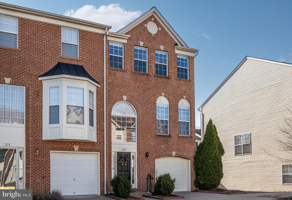 217 CHESTERBROOK COURT