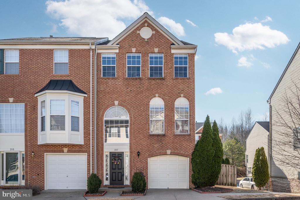217 CHESTERBROOK COURT