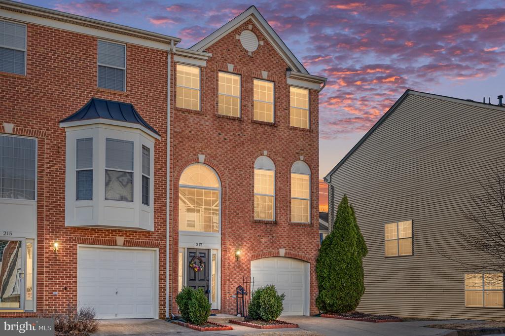 217 CHESTERBROOK COURT
