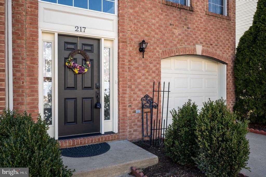 217 CHESTERBROOK COURT
