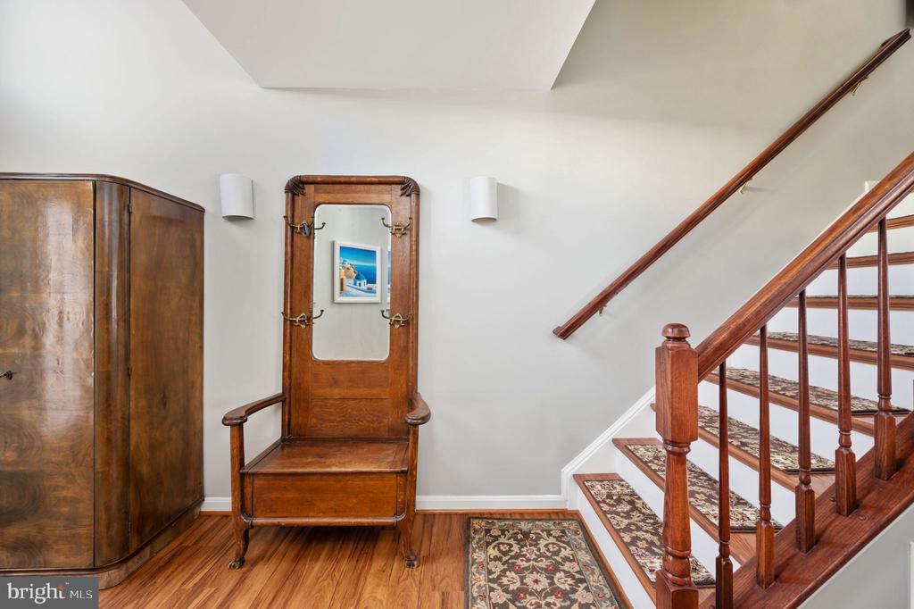 217 CHESTERBROOK COURT