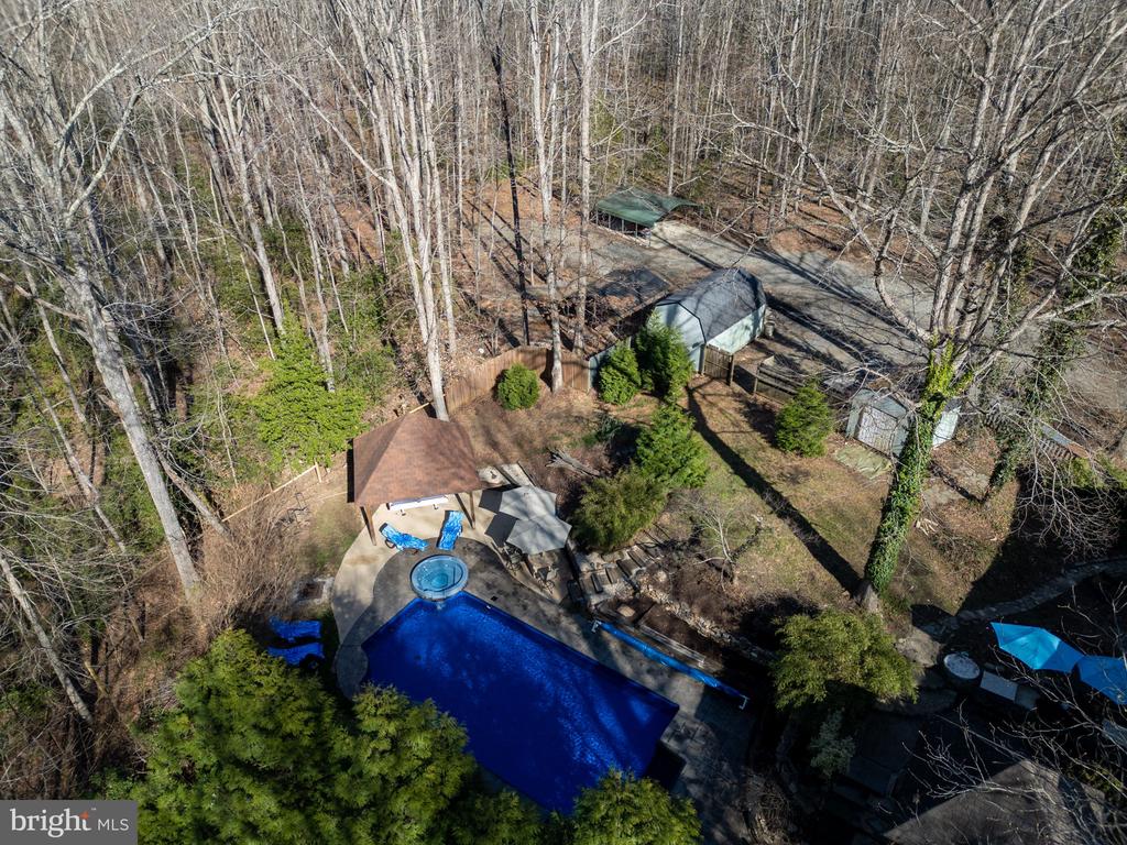 35 BAYBERRY LANE