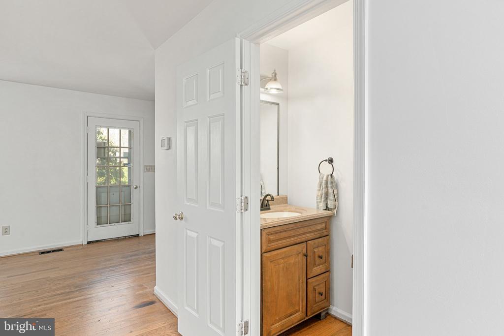 35 BAYBERRY LANE
