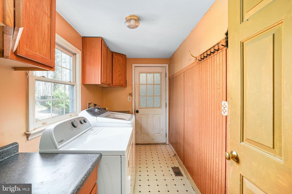 35 BAYBERRY LANE