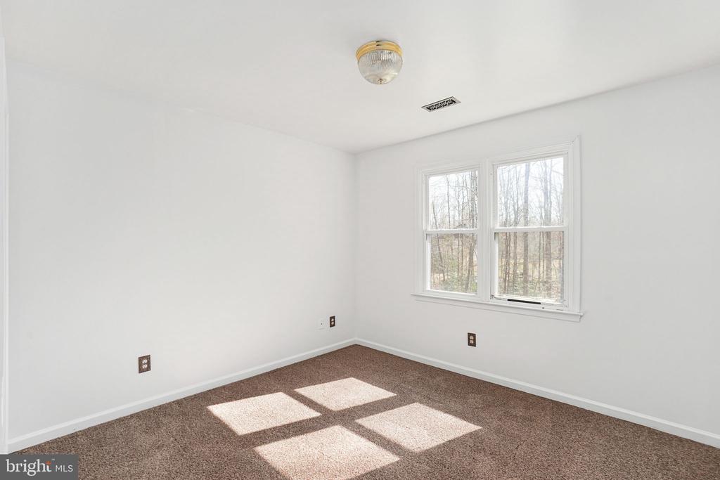 35 BAYBERRY LANE