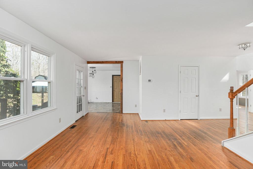 35 BAYBERRY LANE