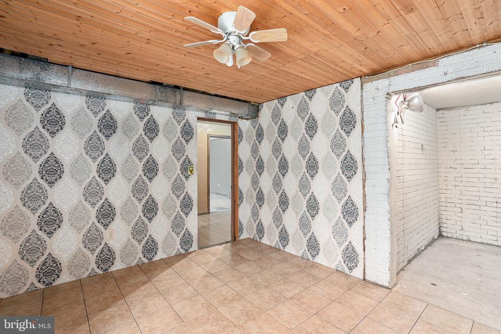 35 BAYBERRY LANE