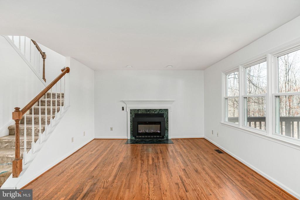 35 BAYBERRY LANE