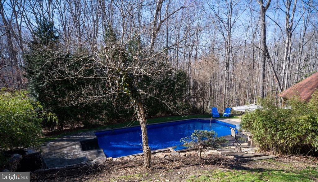 35 BAYBERRY LANE