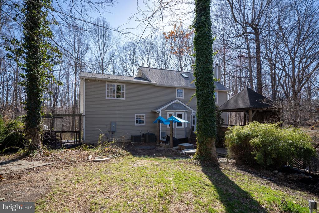 35 BAYBERRY LANE