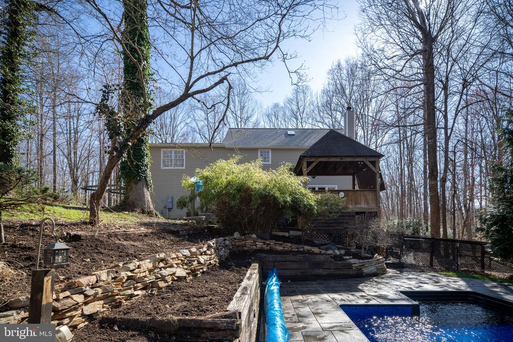 35 BAYBERRY LANE