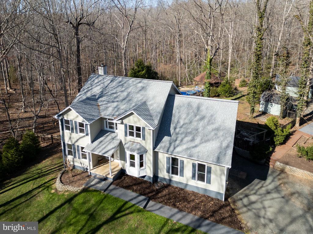 35 BAYBERRY LANE