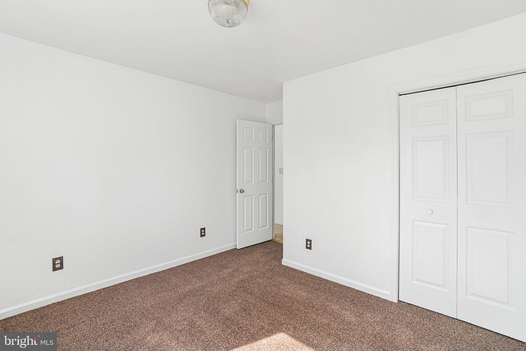 35 BAYBERRY LANE