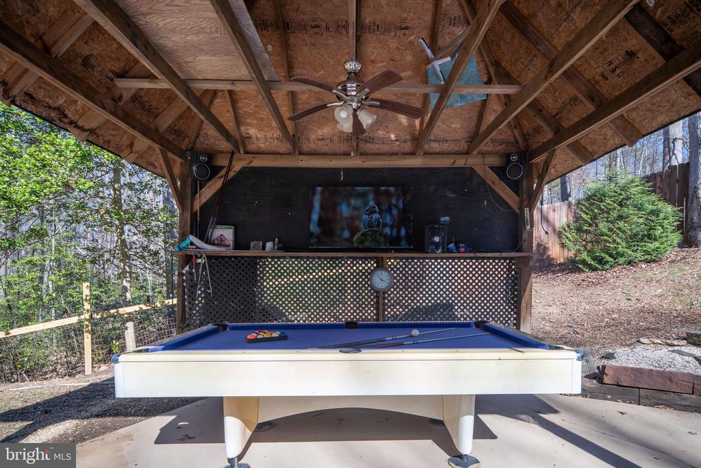 35 BAYBERRY LANE