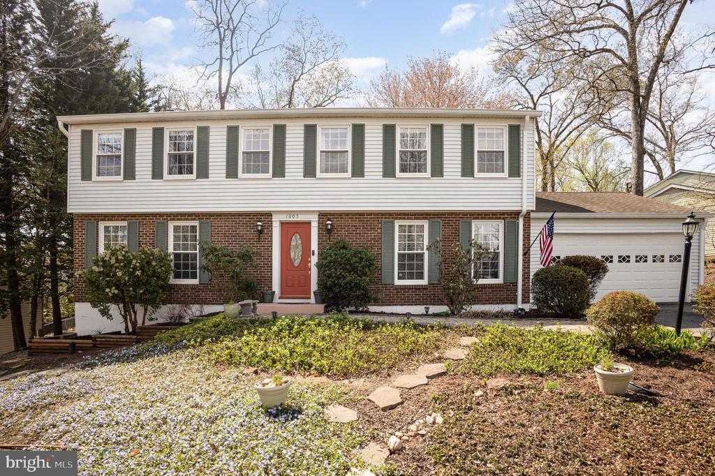 1005 PLYMOUTH DRIVE