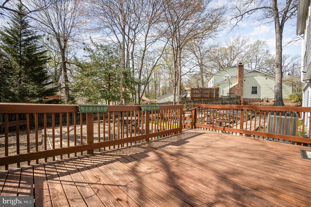 1005 PLYMOUTH DRIVE
