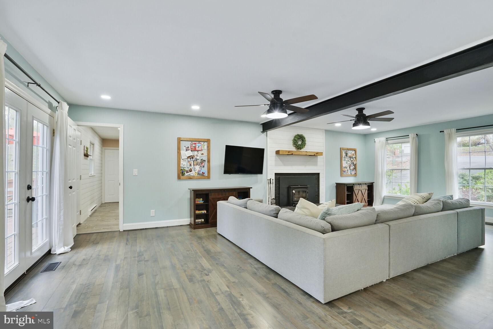 20 BOB WHITE LANE