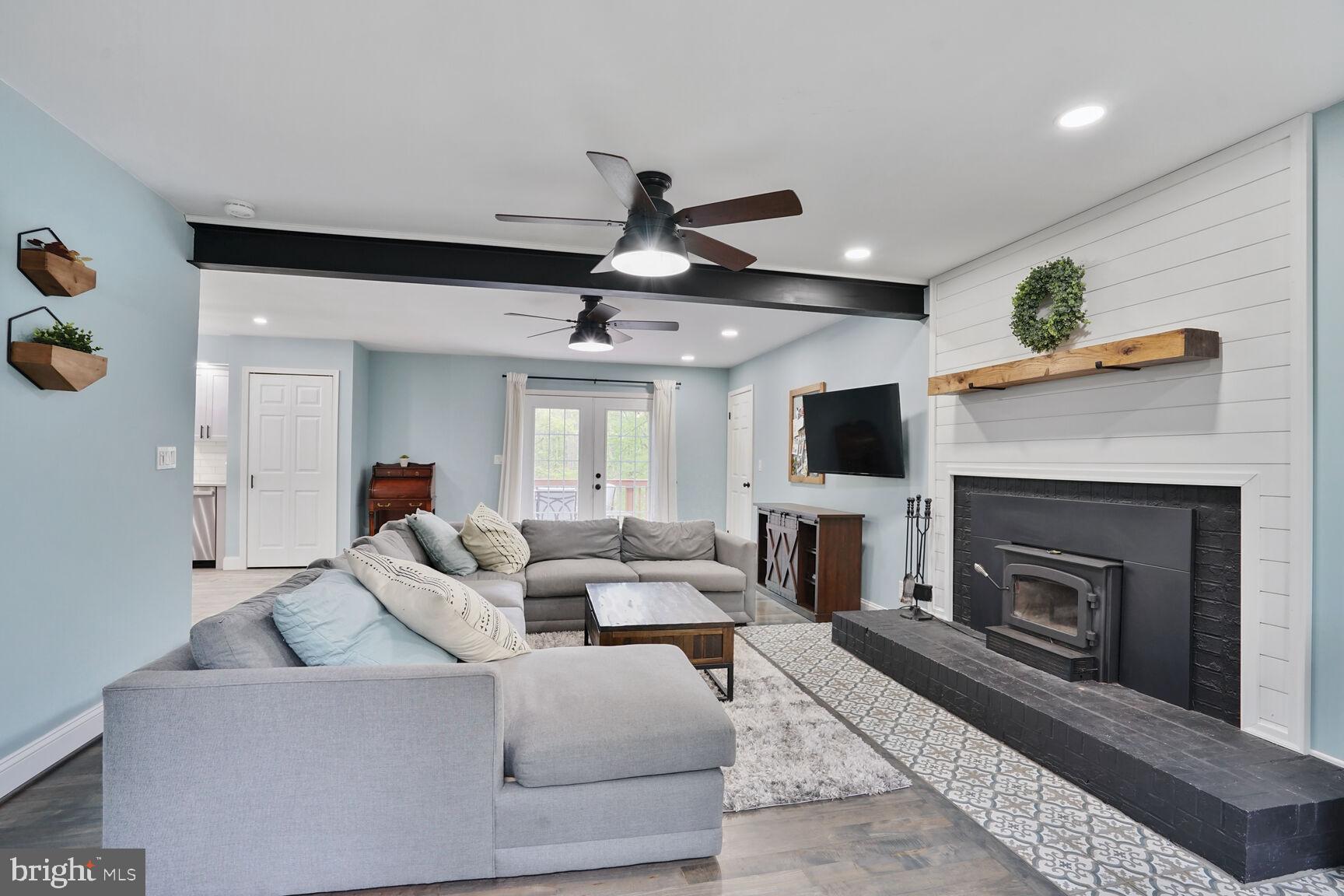 20 BOB WHITE LANE