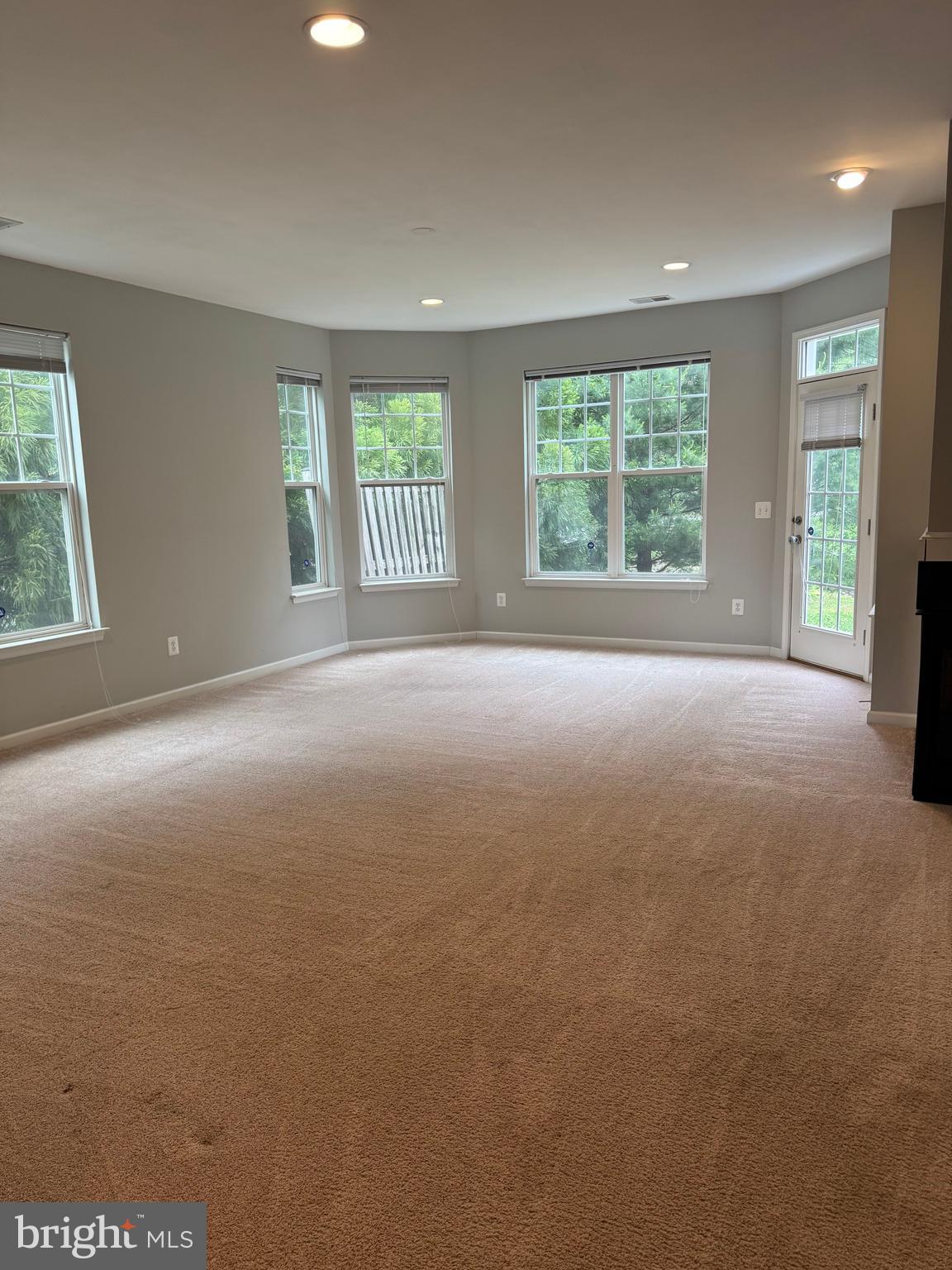 307 WOODSTREAM BOULEVARD