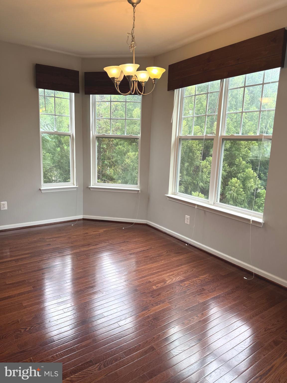 307 WOODSTREAM BOULEVARD