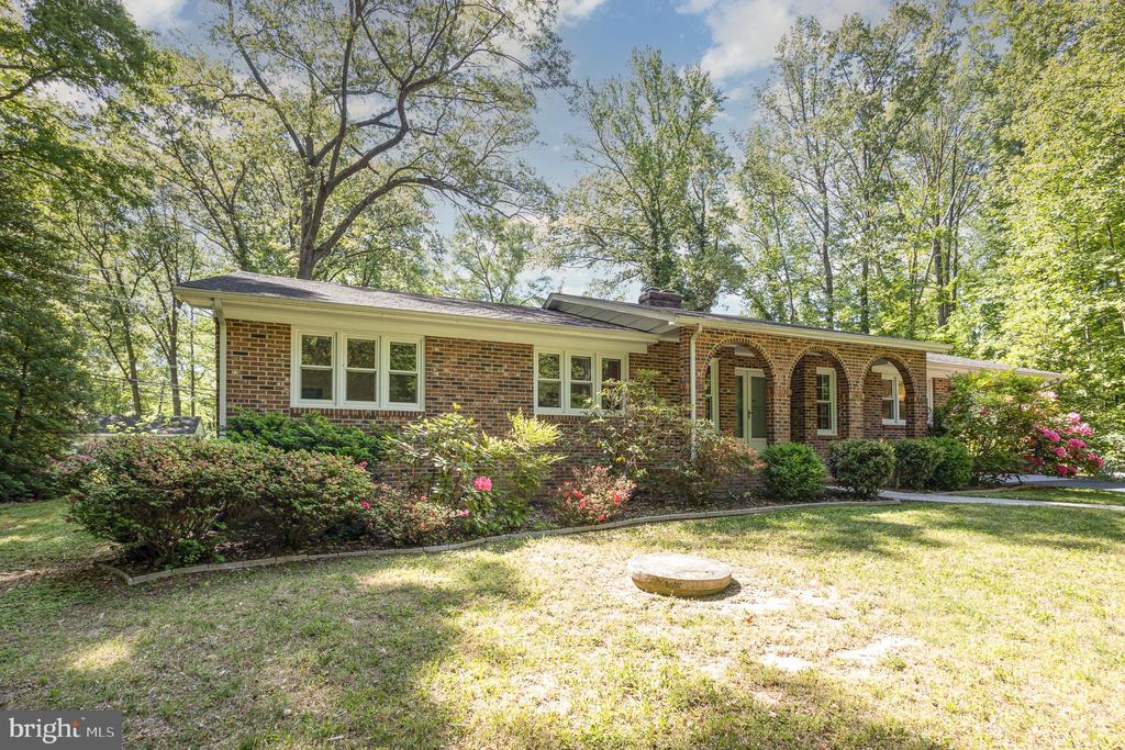 344 LEELAND ROAD