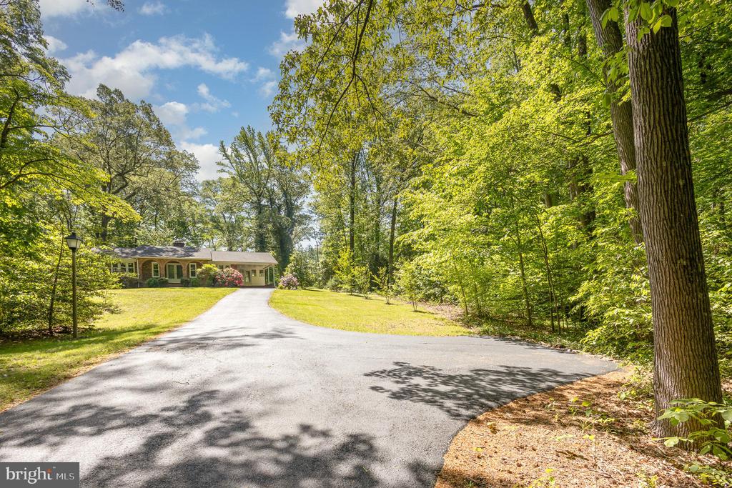 344 LEELAND ROAD