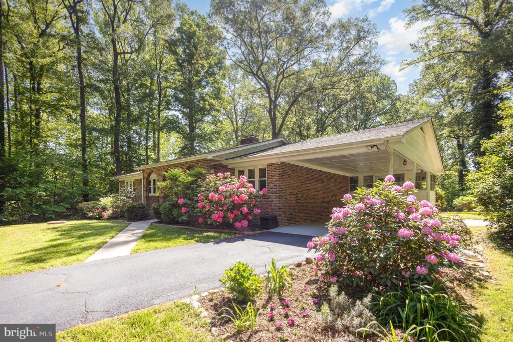 344 LEELAND ROAD
