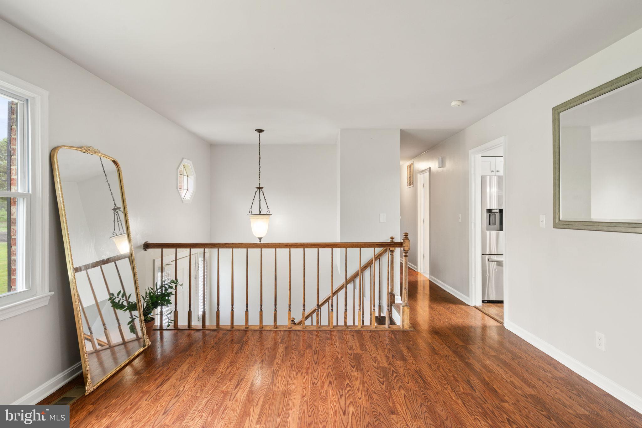 1585 MOUNTAIN VIEW ROAD