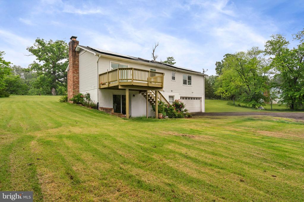 1585 MOUNTAIN VIEW ROAD