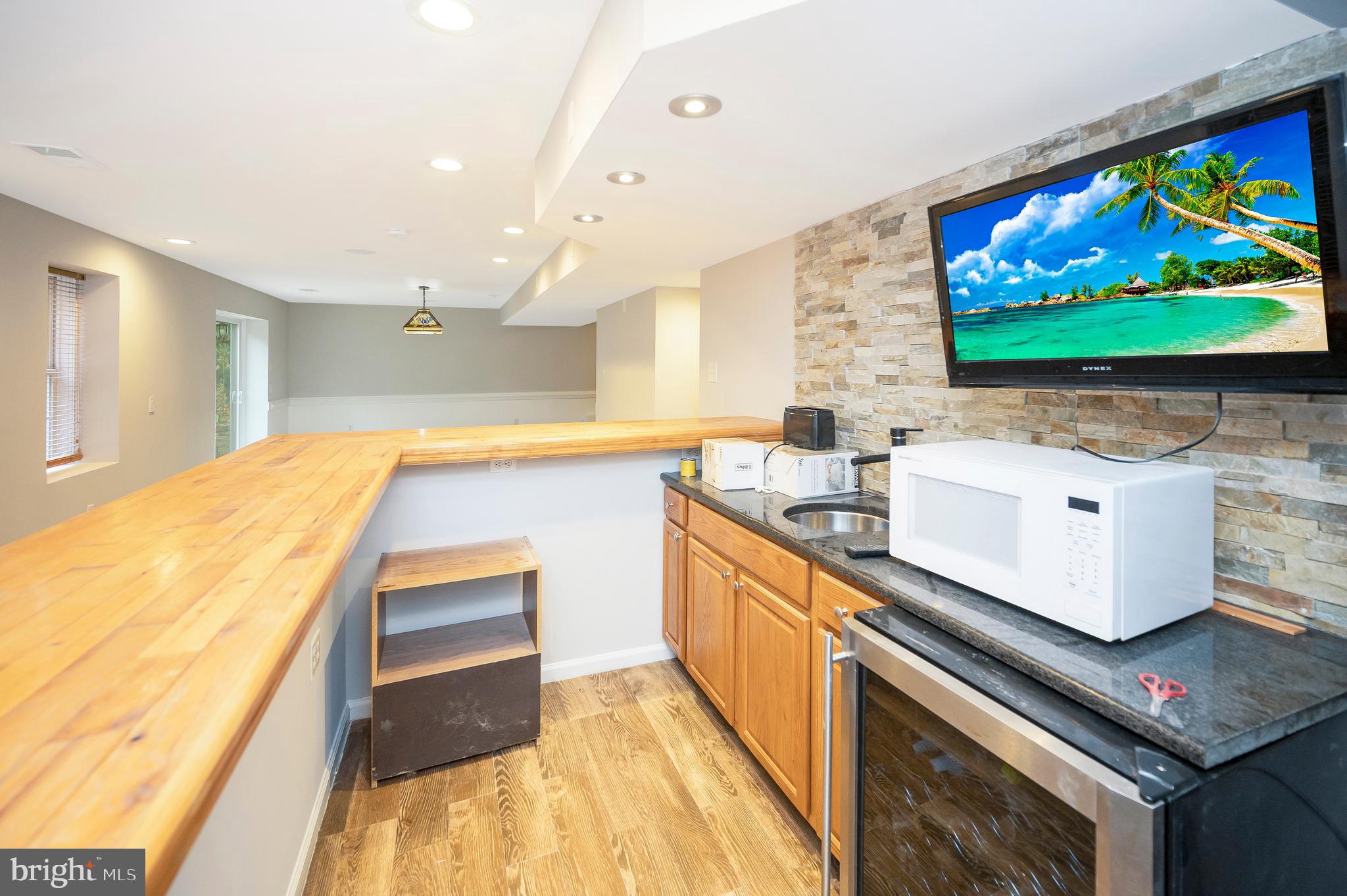 12 STRATFORD HALL COURT