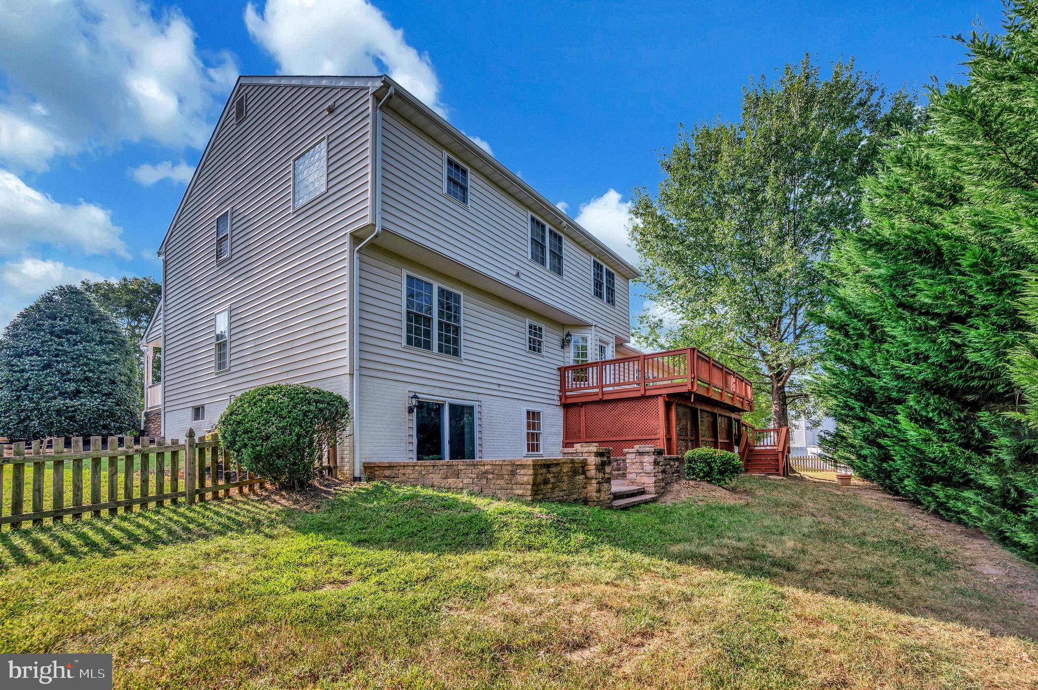 12 STRATFORD HALL COURT