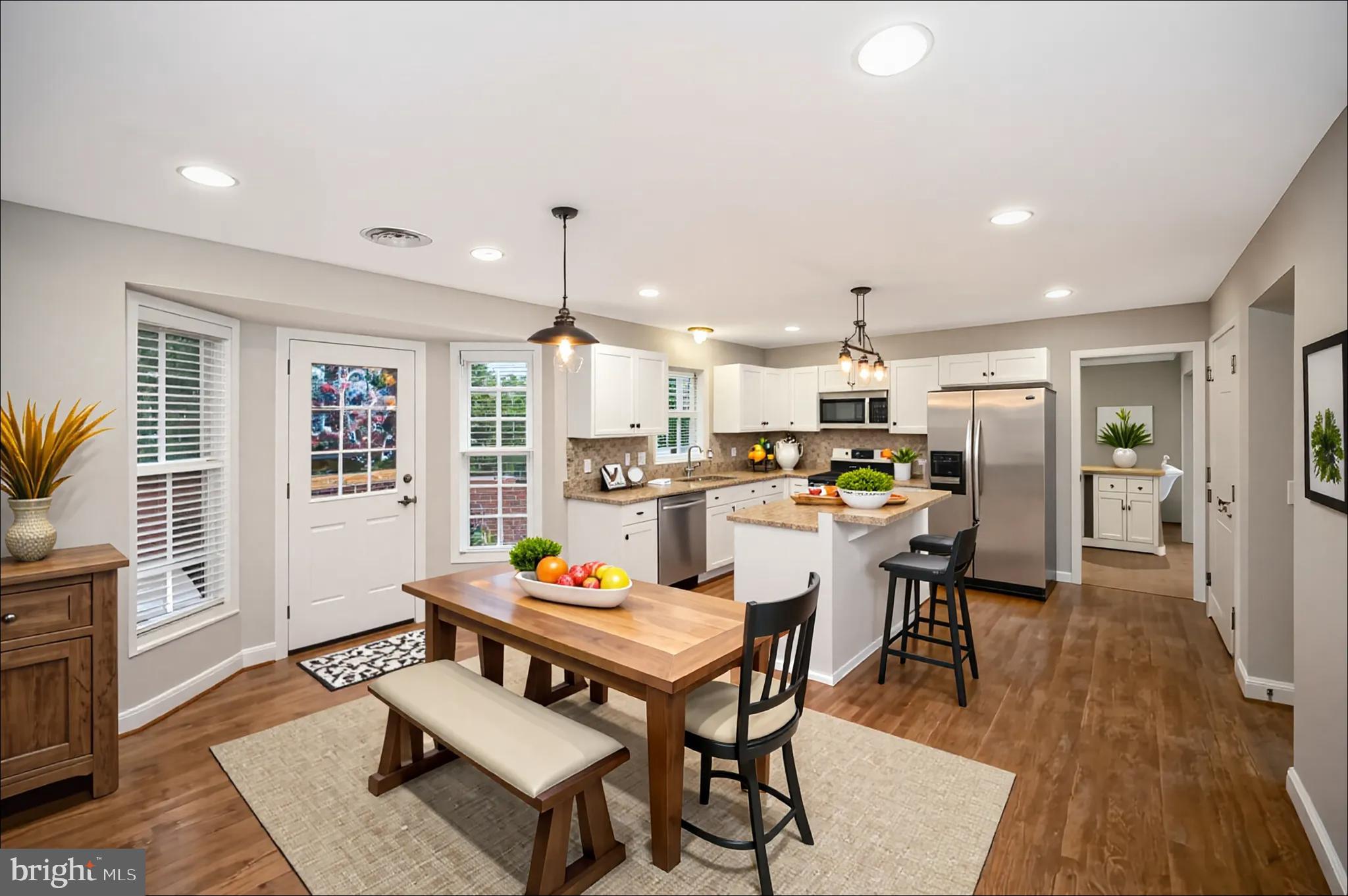 12 STRATFORD HALL COURT