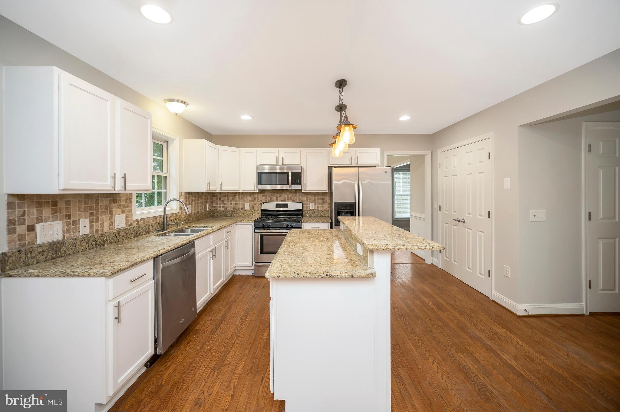 12 STRATFORD HALL COURT