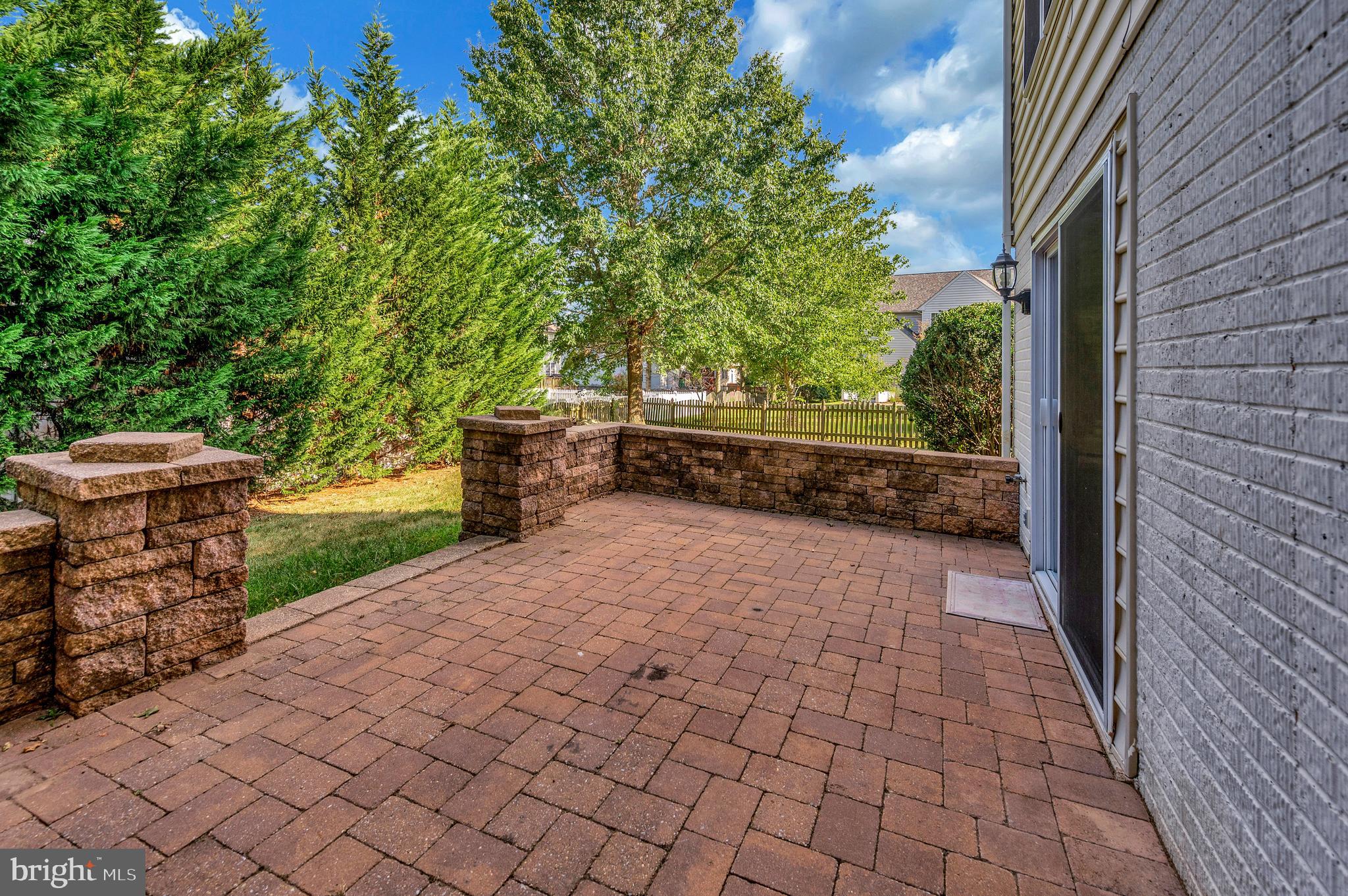 12 STRATFORD HALL COURT