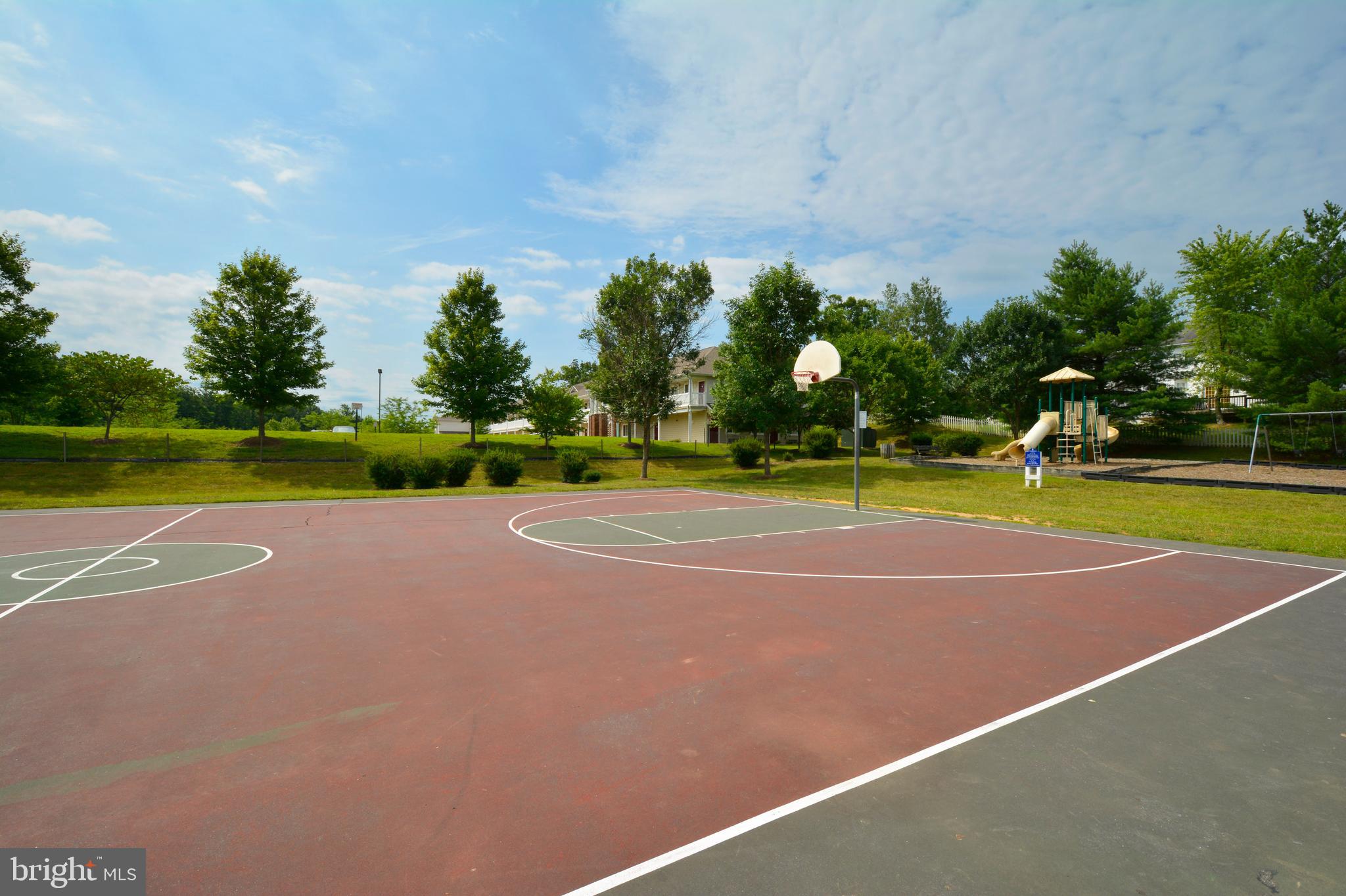 12 STRATFORD HALL COURT