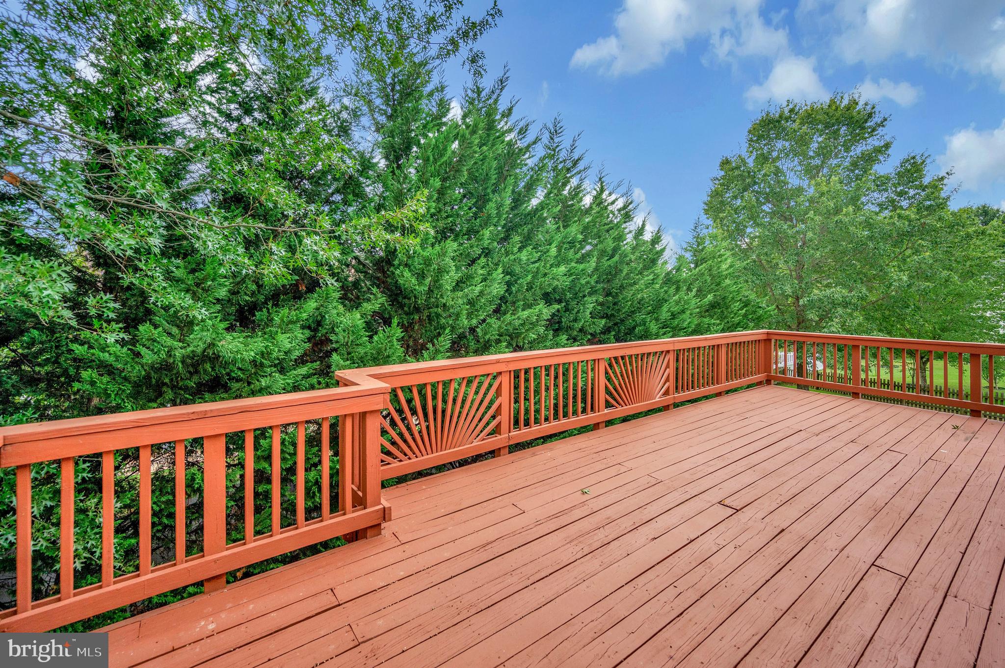 12 STRATFORD HALL COURT