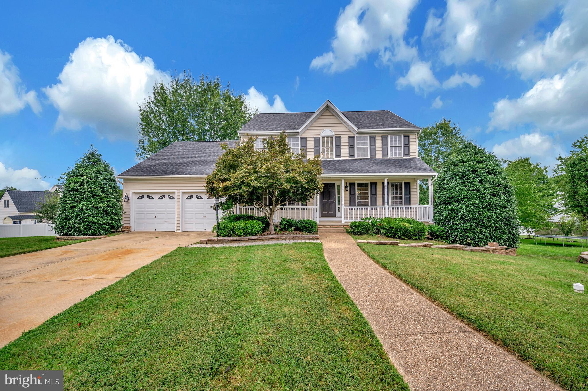 12 STRATFORD HALL COURT