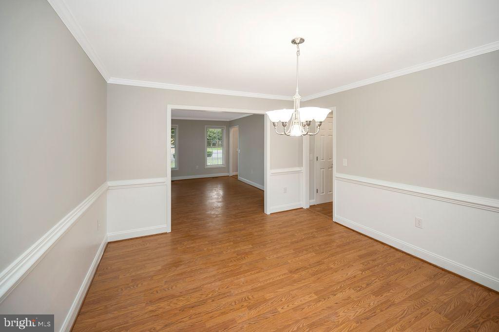 12 STRATFORD HALL COURT