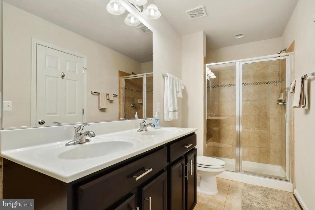 205 WOODSTREAM CIRCLE 2984